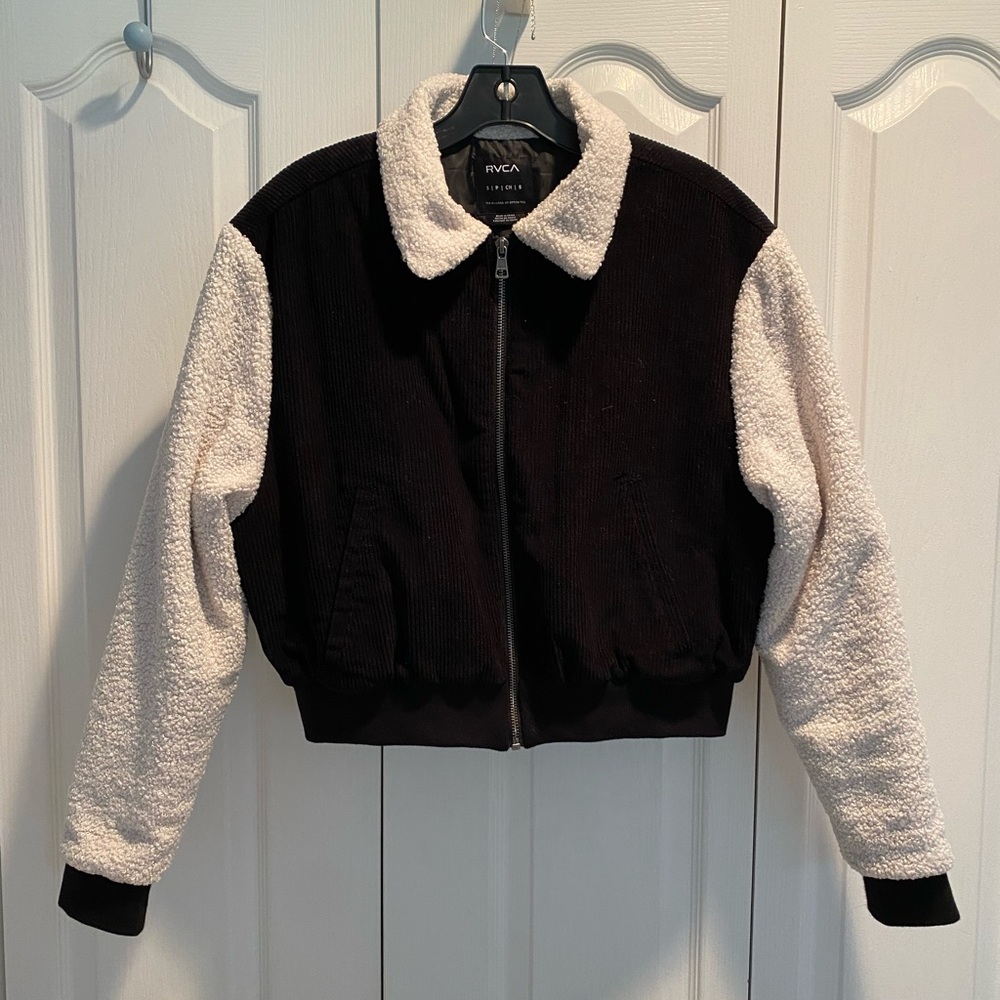 RVCA Cropped Corduroy Jacket w/ Faux Shearling Small RVCA Lily Sherpa Jacket